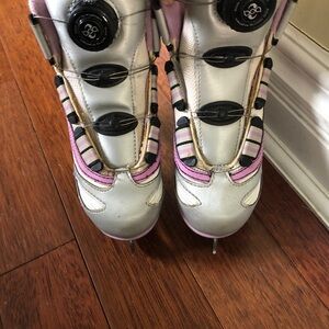 Reebok Boa Figure Skates Junior 12J - Like new